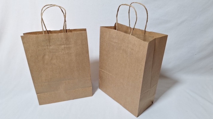 SACOLA PAPEL KRAFT M 25X19X9,5CM